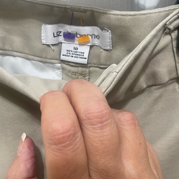 Liz Claiborne short khaki size 10 long shorts - Picture 3 of 9